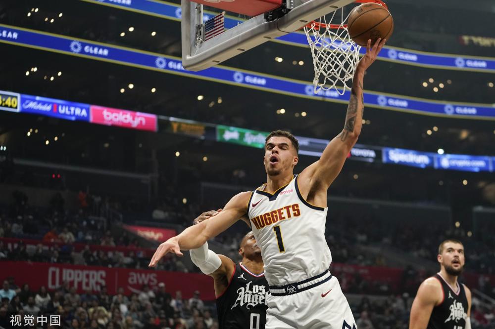 优异表现 优异表现